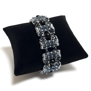 Auge des Sturms Armband Muster