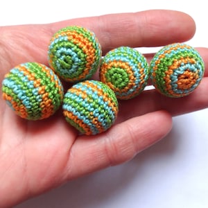 Set di perline di legno tricolore all&#39;uncinetto di 5 perline di legno ricoperte di filo di cotone di legno Craft Supplies Gioielli in legno di faggio che fanno perle di legno perle di legno fai-da-te