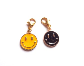 Charm pour fermeture à glissière Smile Face Charm en émail noir jaune Trousses à cosmétiques Sac à dos pour agenda Sac à bandoulière Marqueur de point Clés Charm Clip sur le charm