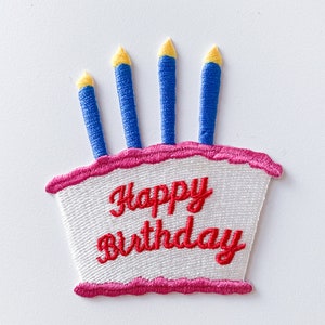 Ferro em remendo de aniversário, aplique de bolo de aniversário, artesanato de cartão de aniversário faça você mesmo, emblema para moletom, camiseta, chapéu, mochila, remendo bordado