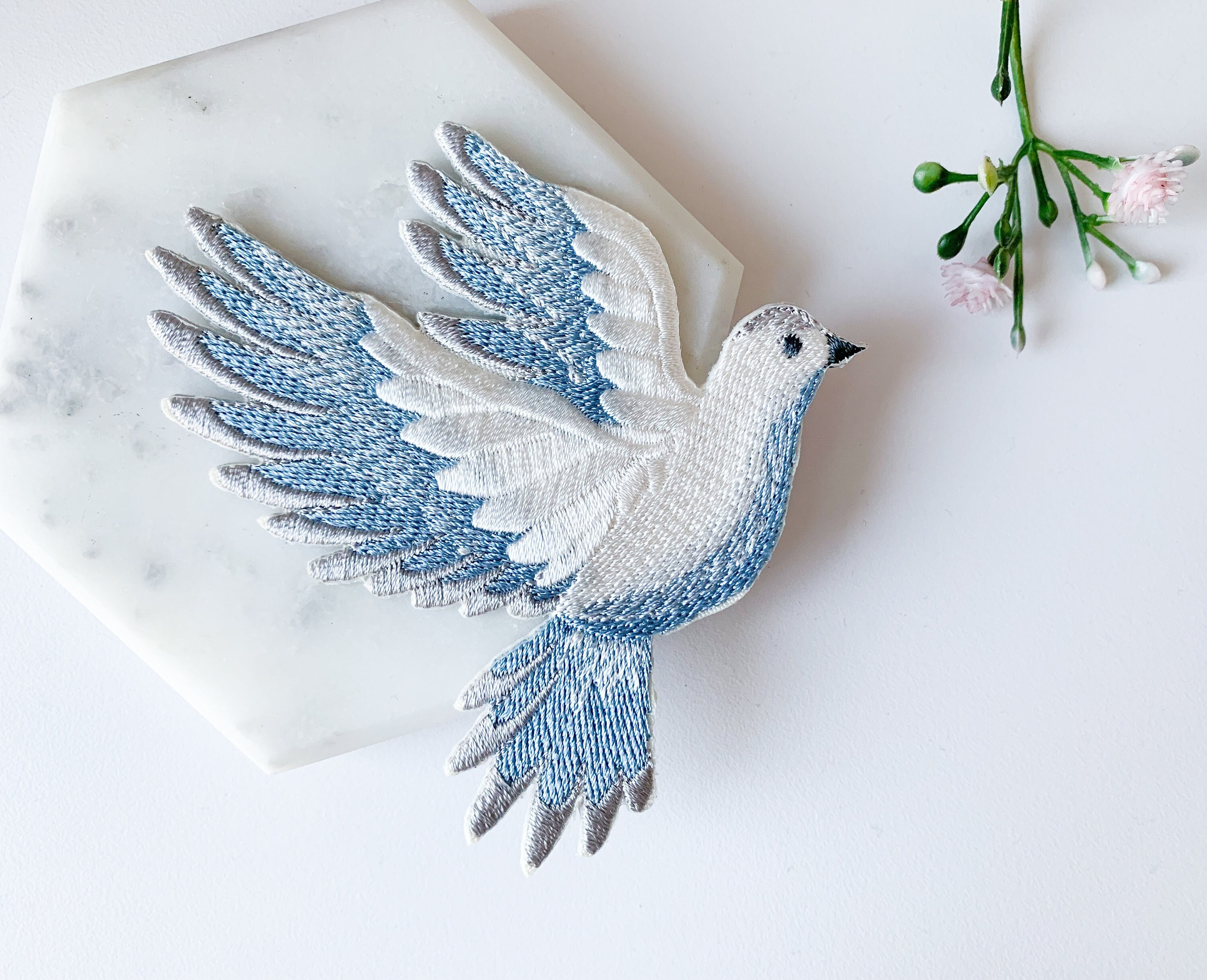 Peace Dove Bird Iron on Patch, Bird Embroidered Dove Applique Badge, Love Dove Patch for Hat Jacket Sweatshirt