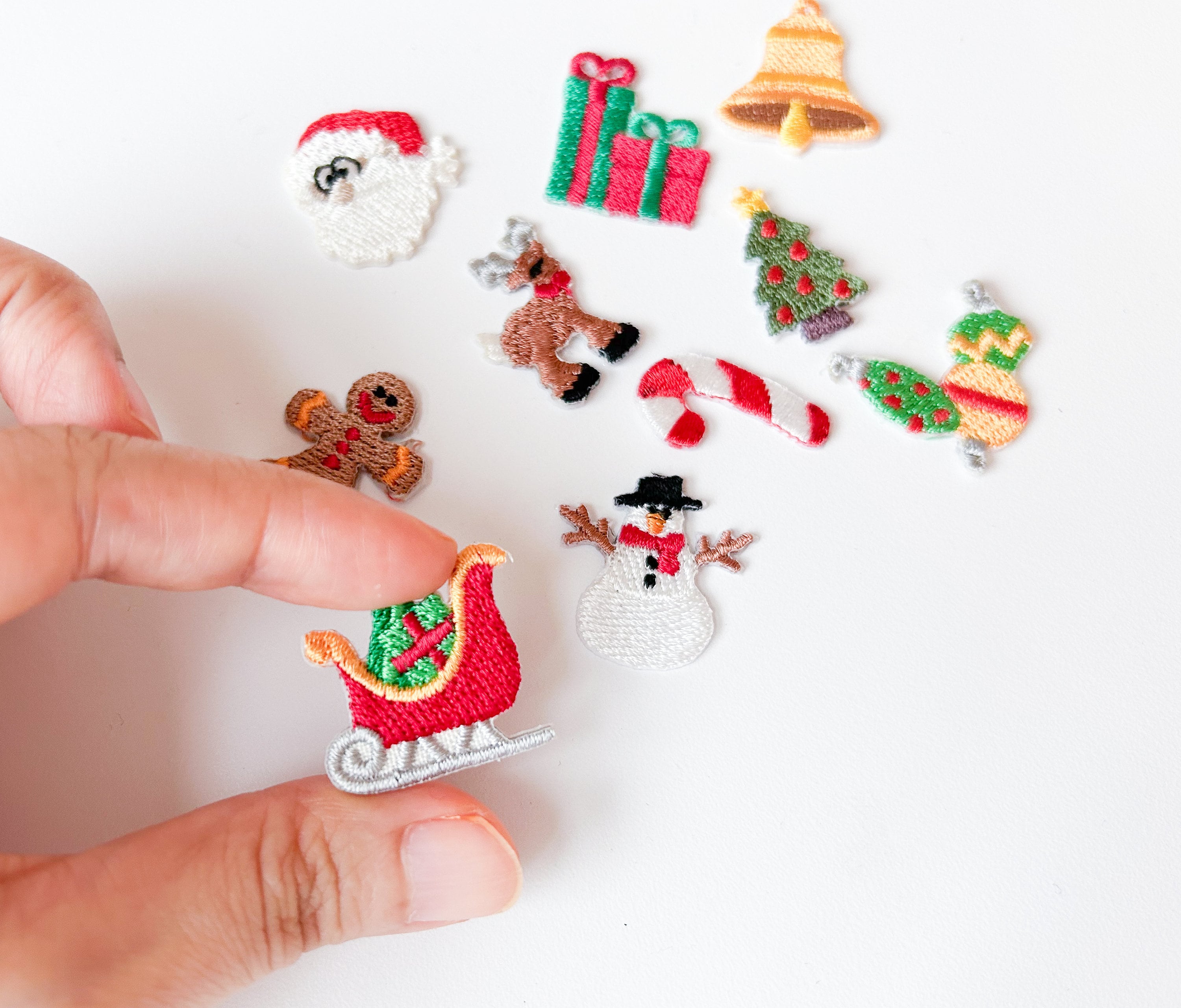 Mini Patches Set of 10 Christmas Mini Patches, Holiday Small Iron on Patches, Cute ...