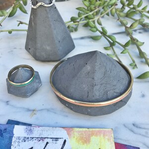 Charcoal Colored Concrete Gem Jewel Shaped Ring Holder image 4