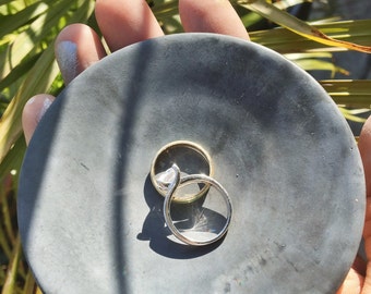 Small Minimal Charcoal Colored Concrete Catchall Plate Ring Dish