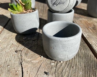 2” Round Concrete Pot (Charcoal)