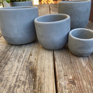 2 Round Concrete Pot Charcoal image 5