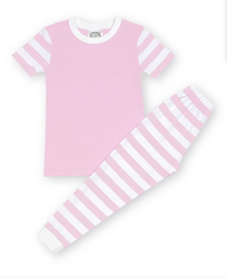Monogram vårpyjamas, påskpyjamas, matchande pyjamas, familjepyjamas, tulpanblommonogram, kortärmat och byxset bild 8