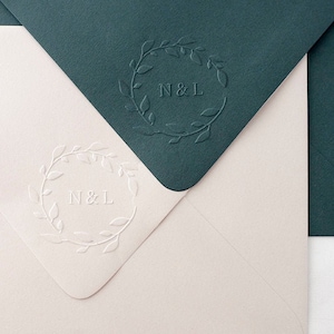 Botanisches Präge Siegel, Monogramm Prägestempel, Hochzeitsmonogramm Prägestempel, Einladungsprägestempel ANNABELLE EMONO118