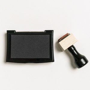 Charcoal Ink Pad, Charcoal Stamp Pad, Non-Toxic Ink Pad Stamp, Water-Soluble Ink Pad, Stamp Ink Pad, Ink Pad, Versacolor Ink Pad (Charcoal)