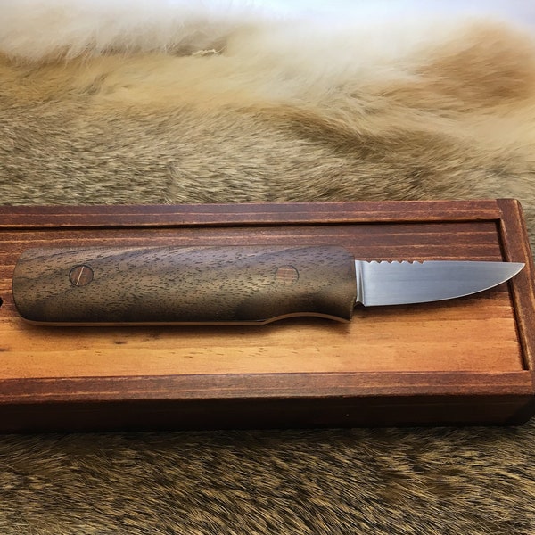 Hand Made Wood Carving/Whittling Knife 1084 steel Walnut handle.