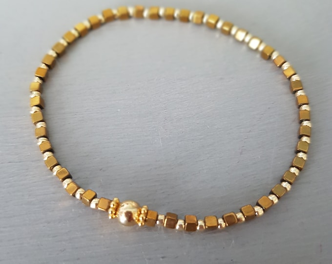 Tiny Gold Hematite stretch bracelet Gold Fill gemstone bead bracelet gold crystal stacking bracelet minimalist dainty beaded Jewellery gift