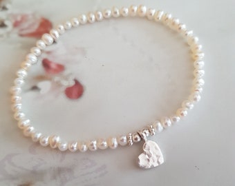 Tiny Freshwater Pearl STRETCH Bracelet Sterling Silver hammered heart small white seed pearl Bracelet simple real pearl jewellery gift mum