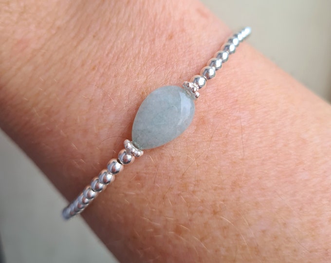 AQUA STRETCH Bracelet Sterling Silver or 14K Gold Fill  Aquamarine blue teardrop GEMSTONE bead Bracelet - March Birthstone jewellery gift
