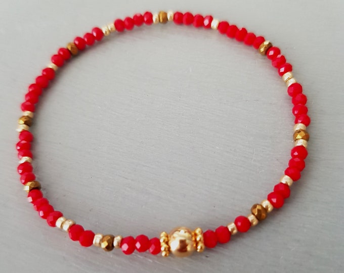 Tiny Red crystal stretch bracelet Gold Fill 3mm small ruby beaded bracelet stacking bracelet skinny seed bead bracelet boho jewellery gift