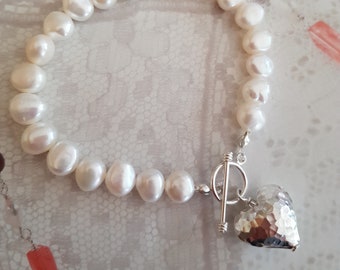 Baroque Freshwater Pearl bracelet with Sterling Silver hammered heart white or grey June Birthstone jewelry gift for her mum sis girlfriend