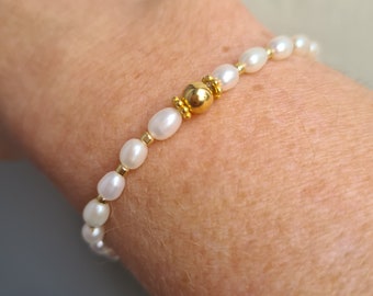 Freshwater Pearl stretch Bracelet with 14K Gold Fill bead  - June Birthstone jewellery gift for her girl