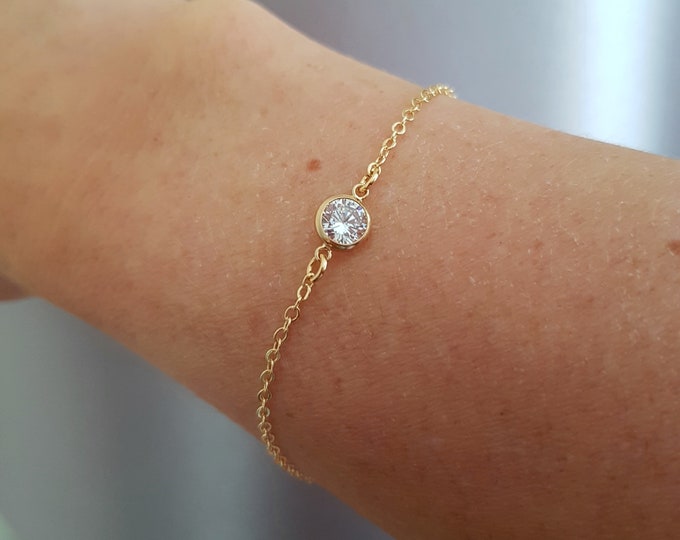 Tiny 14K Gold fill CZ diamond bracelet -minimalist solitaire CZ bracelet - bridal Jewellery gift