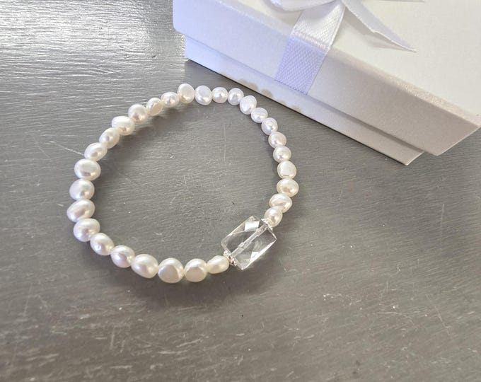 Small Freshwater Pearl STRETCH Bracelet with Clear Quartz 925 Silver or Gold white real pearl April Birthstone 3rd wedding anniversary gift