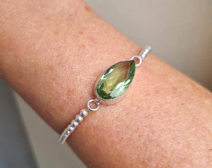 Peridot Quartz Sterling Silver STRETCH Bracelet green GEMSTONE bead Bracelet Silver stacking bracelet August Birthstone jewellery gift mum