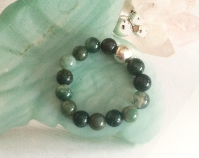 Green MOSS AGATE stretch ring Sterling Silver or 14K Gold Fill - Chakra jewelry Healing jewellery gift - Arthritis jewellery gift