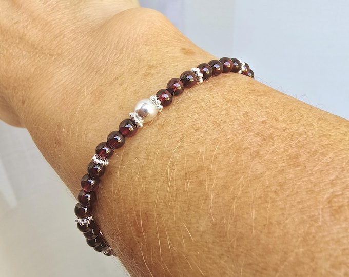 Tiny red Garnet stretch Bracelet Sterling Silver / 14K Gold Fill 3.5mm Garnet gemstone bead Bracelet 2nd anniversary January Birthstone Gift