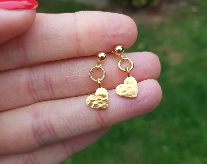 24K Gold hammered heart earrings small 24K Gold Vermeil heart earrings small gold heart Valentine jewellery gift for her mum girlfriend wife