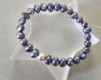 PEACOCK Black FRESHWATER Pearl STRETCH bracelet Sterling Silver or Gold 7mm Baroque pearl bracelet real June Birthstone jewellery gift