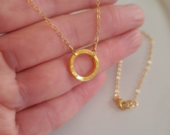 14K Gold Fill hammered circle necklace choker small circle necklace Gold pendant minimal eternity jewellery gift Circle of Life yoga mum