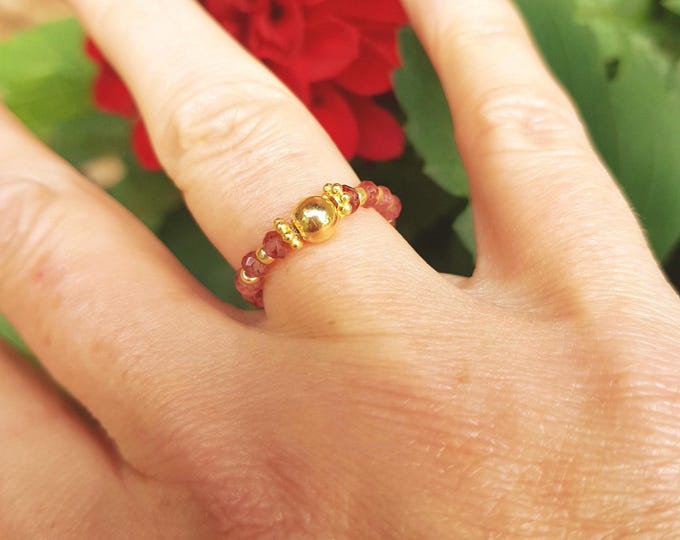 Tiny red GARNET stretch ring 14K Gold Fill or Sterling Silver Rhodolite Garnet gemstone bead ring stacking January Birthstone jewellery gift