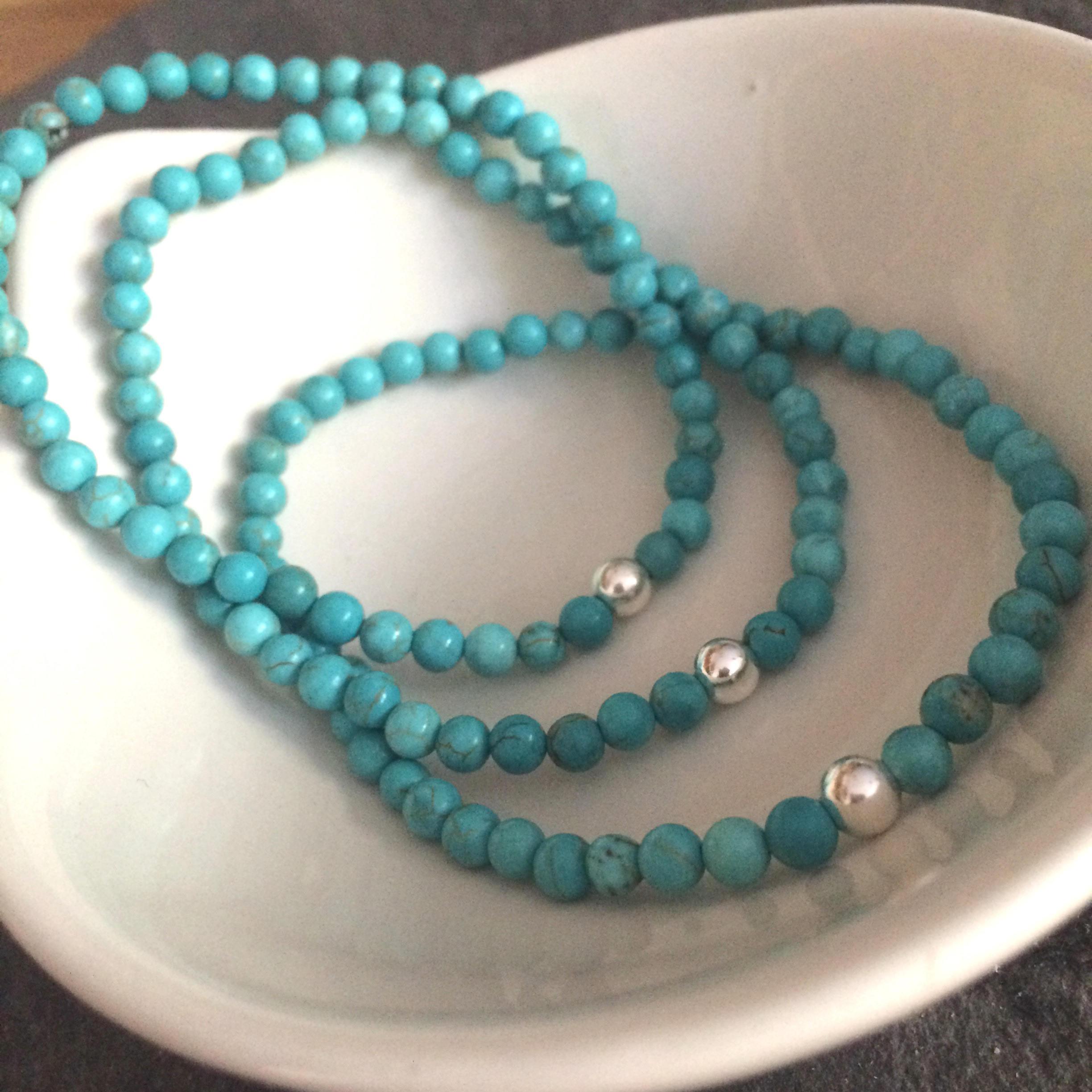 Multi-Colored Turquoise and Wood Stretch Bracelet