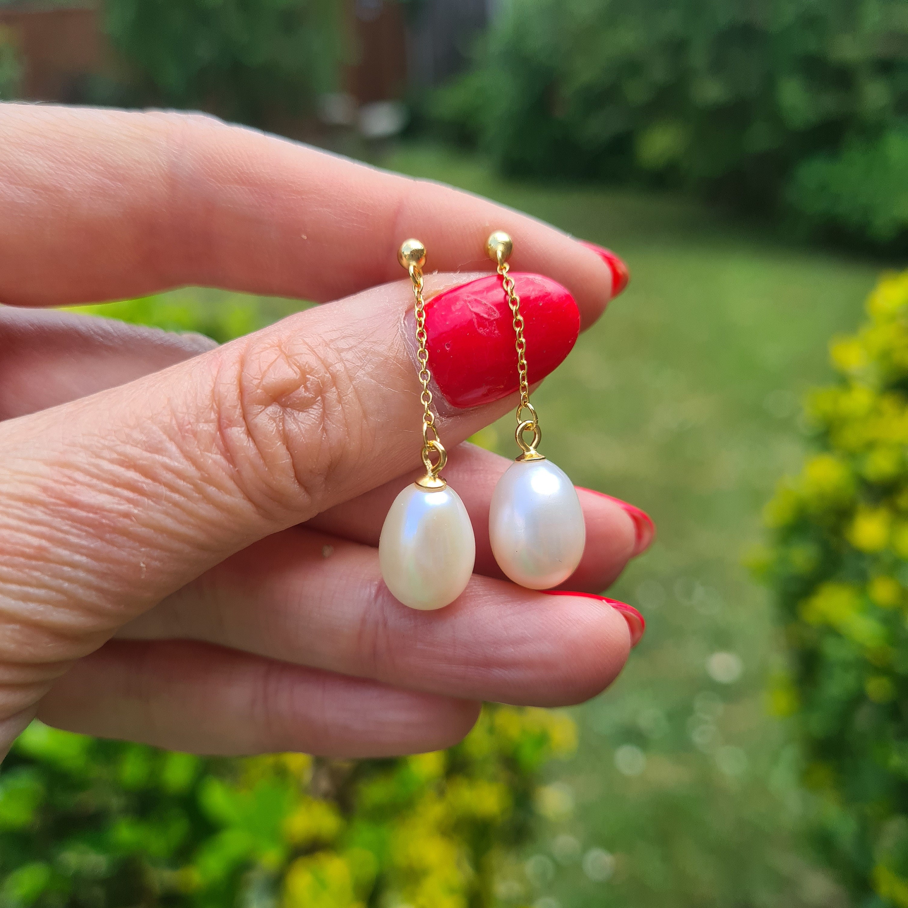 Freshwater Pearl Chain Stud Earrings