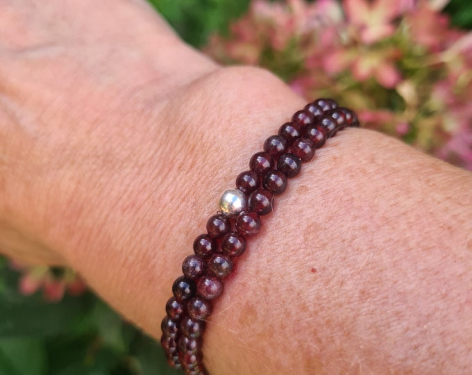 Garnet stretch Bracelet Sterling Silver or Gold Fill 4mm Small red gemstone Bead Bracelet Wrap Bracelet genuine January Birthstone Jewellery