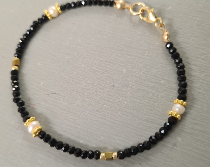 Black Spinel bracelet with Freshwater pearls Gold Fill or Sterling Silver 3mm tiny black gemstone bead bracelet black jewellery gift for her