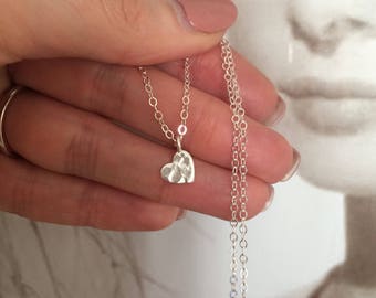 Tiny Sterling Silver hammered heart necklace, small heart necklace simple Silver heart choker dainty silver pendant necklace jewelry gift