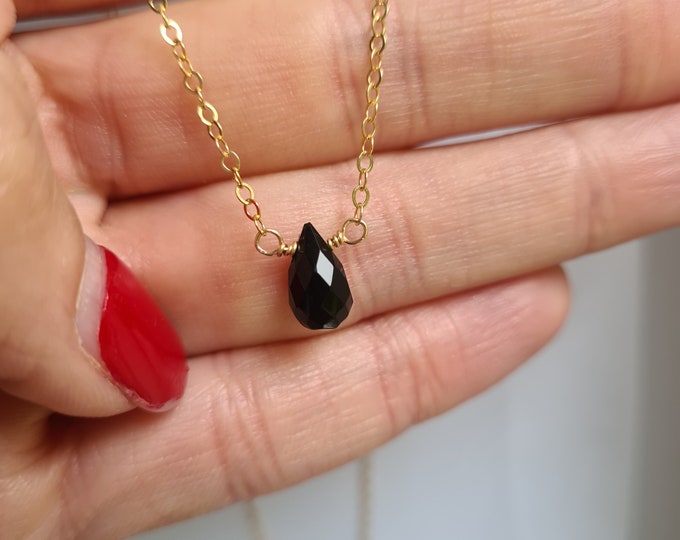 14K Gold Fill Black Onyx necklace choker Small tiny black gemstone necklace Onyx teardrop necklace dainty pendant jewellery gift for her
