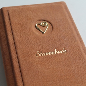 Stammbuch HERZ aus cognacbraunem Nubukleder Traditionell mit 6 Ringmechanik ohne Klarsichthüllen, kein DIN A5/ A4