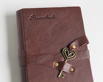 Log HERZ-SCHLÜSSEL made of leather, traditional with 6 ring mechanism, without transparent sleeves, no DIN A5/A4