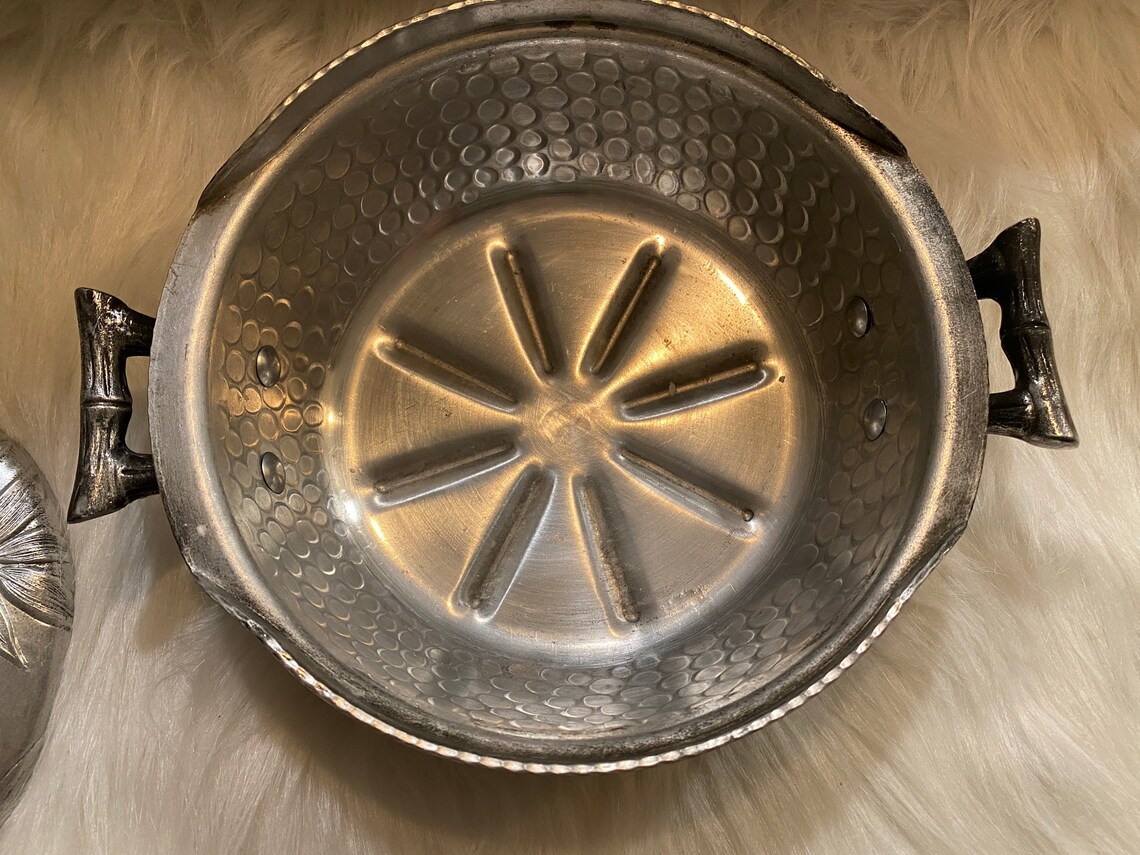 Everlast Hammered Aluminum Bamboo Serving Vintage Dish Etsy