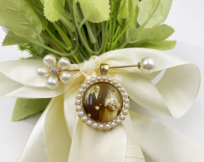 Gold Wedding Bouquet Charm with Photo,Memorial Bouquet Photo Charm,Bridal Bouquet Charm with Picture,Bride Keepsake