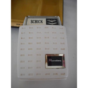 Vintage Schick Powershave Electric Razor in hard case no cord