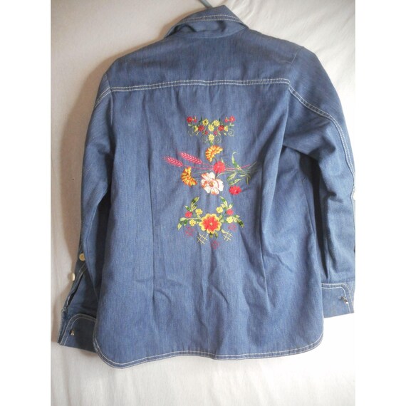 Vintage 60s 70s Floral Embroidered Shirt blue Den… - image 5