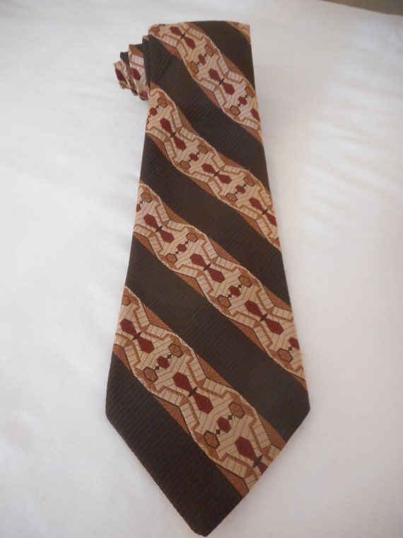 Vintage Wembley Geometric Retro Browns Men's tie