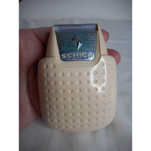 Vintage Schick Super Honed Electric Razor in case #2