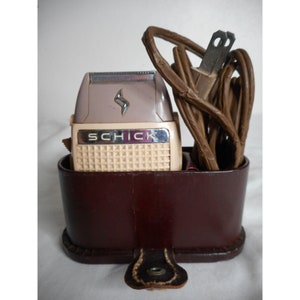 Vintage Schick Super Honed Electric Razor in case