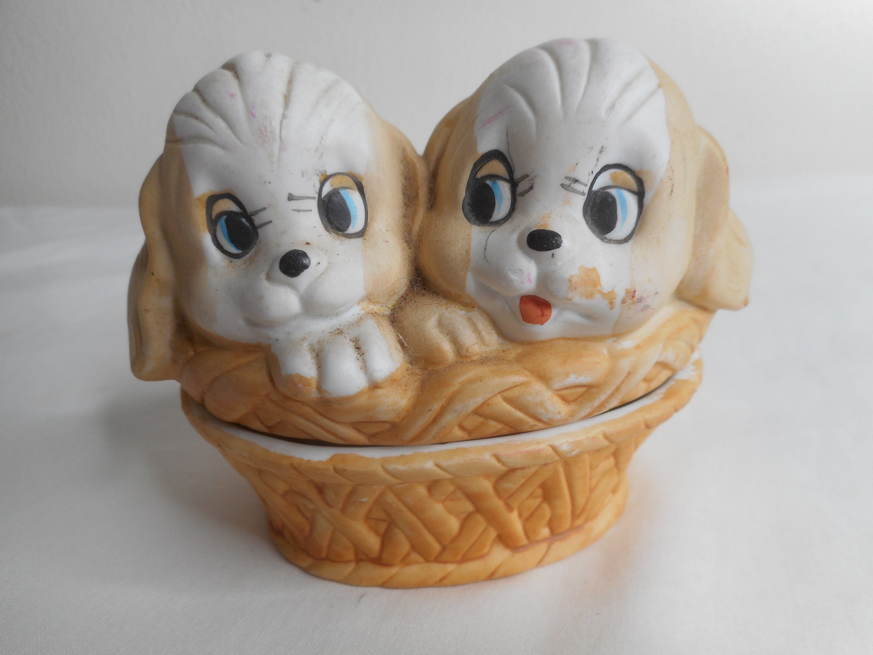 アンティーク雑貨  the puppy collection 747 Vintage Porcelain Puppies / Dogs in Basket Trinket Dish - Etsy