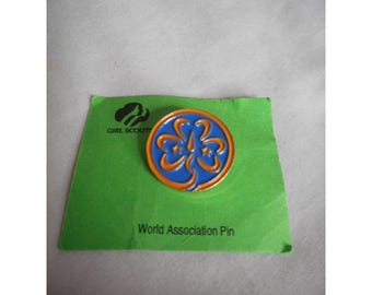 World Association Pin Girl Guides and Girl Scouts Lapel Pin