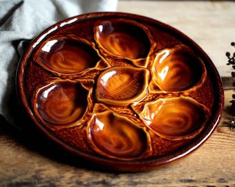 Français Assiette d’huîtres Majolica marron servant un plateau de fruits de mer Assiette de pétoncles vintage de St Clément
