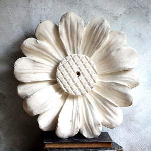 Large Antique Plaster Flower French Ceiling Medallion Round Molding Rose Decoration Architectural Salvage