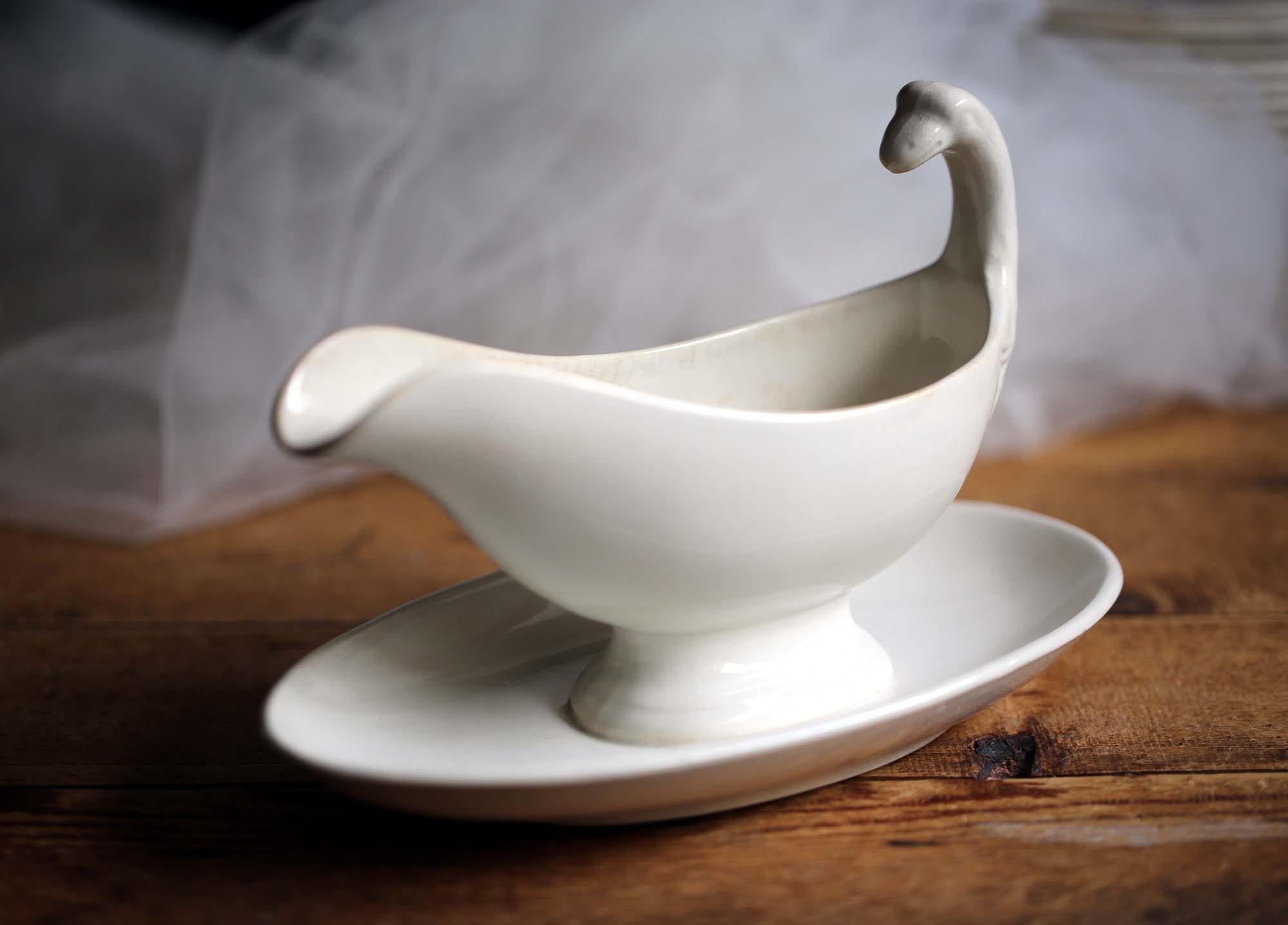 Antique Français Gravy Boat White Zoomorphic Ironstone Sauce Jug Canard Bird Head Pied Douche Sarreg