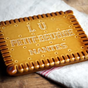 Dessous de plat en céramique vintage LU Petit Beurre, tapis chauffant publicitaire Nantes Biscuit